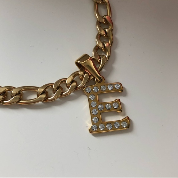 NWOT “E” Initial Pendant Chain Necklace with Extender + Box - Picture 5 of 16